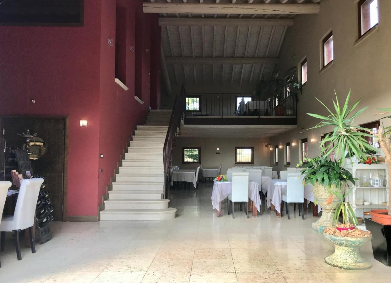 Agriturismo Feliciana ポッツォレンゴ エクステリア 写真