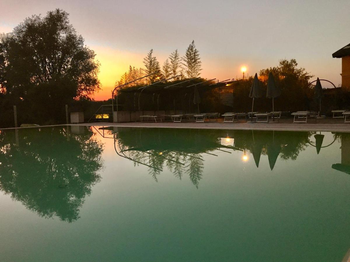 Agriturismo Feliciana ポッツォレンゴ エクステリア 写真